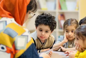 کودک را از چه سنی به مهد بفرستیم که آسیب نبیند؟
